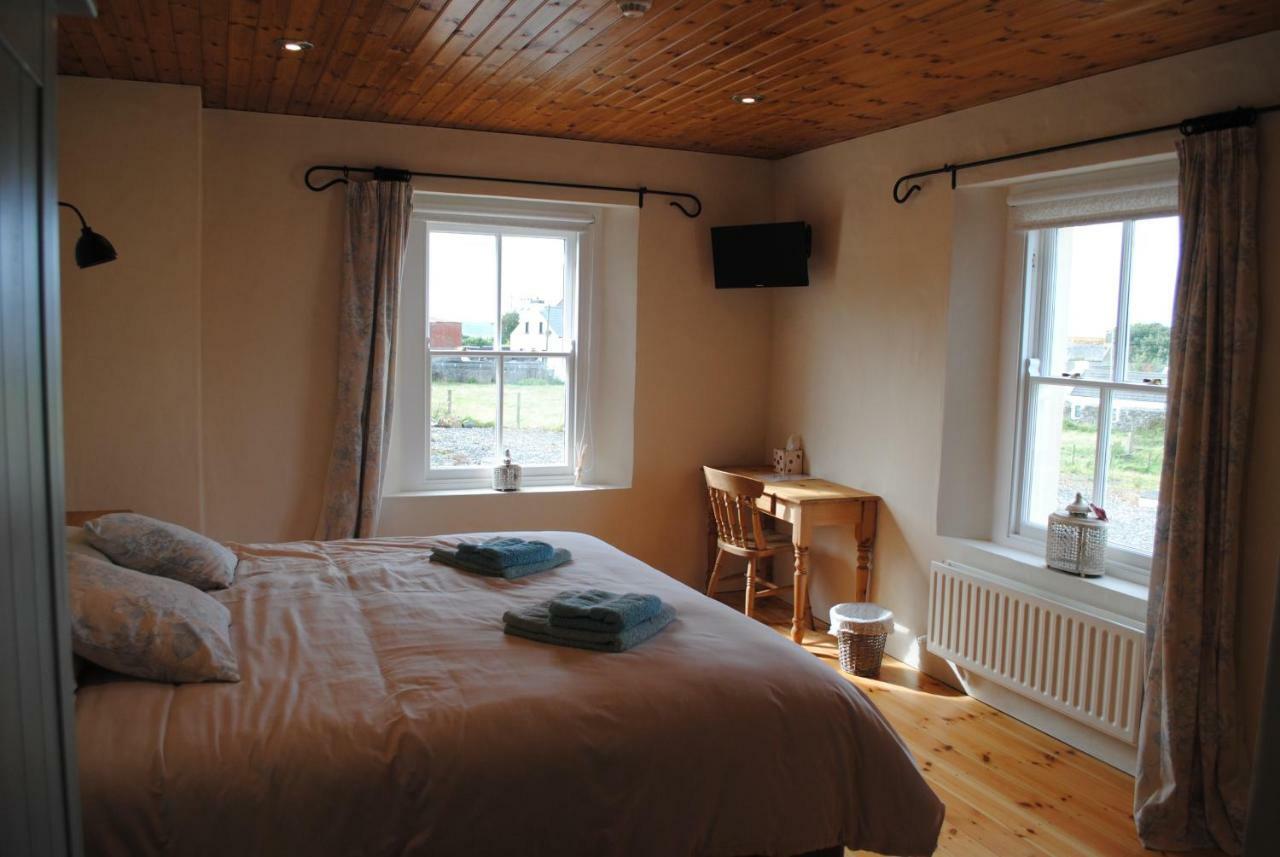 The Castle Bed & Breakfast Ballintoy Esterno foto